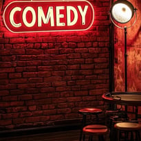 Manos'Comedy Club